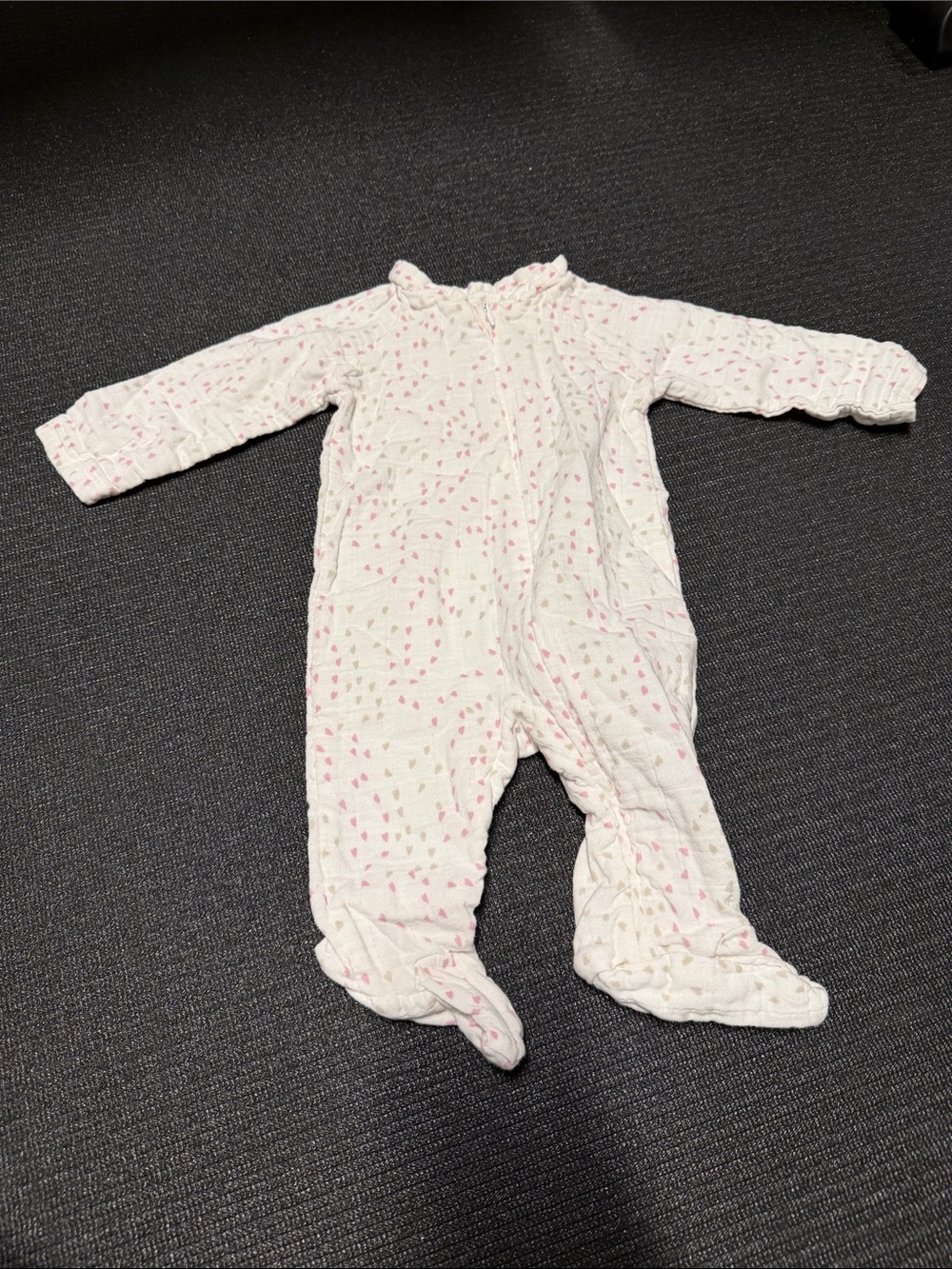 Footie pajamas with heart print